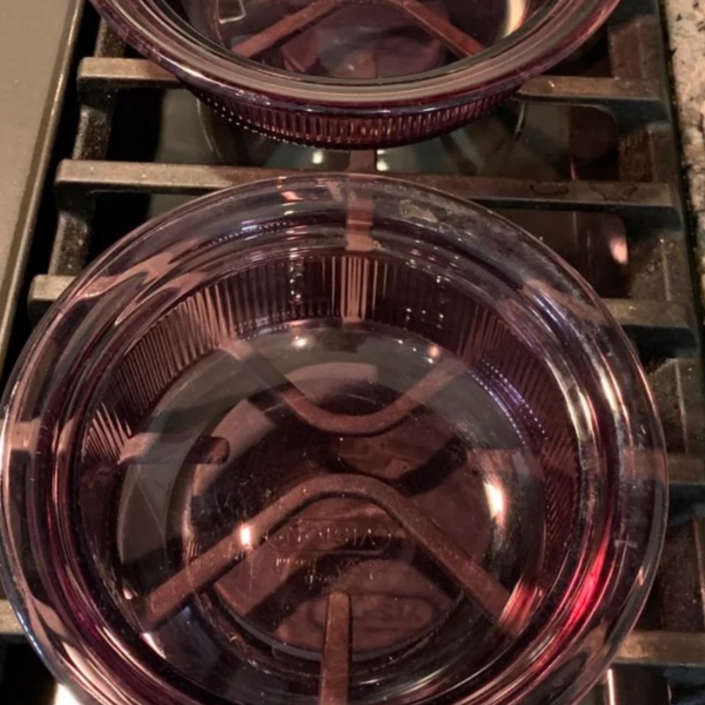 Bundle of Vintage Pyrex Plum casserole dishes!